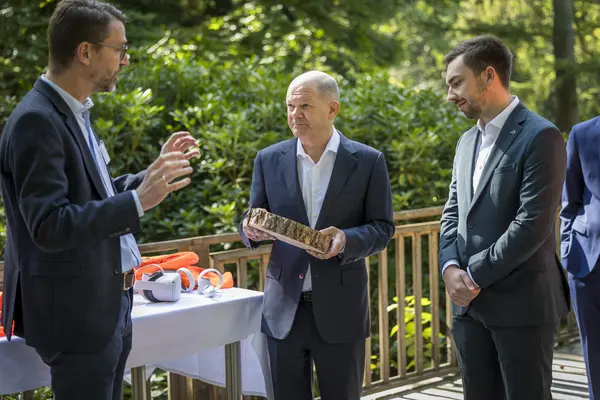 Bundeskanzler besucht HNEE Bundeskanzler besucht HNEE
