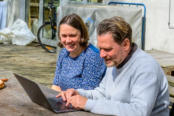 Gartenlaube neu gedacht Gartenlaube neu gedacht