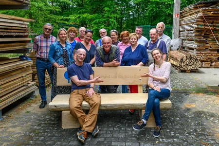 Neue Bänke für den Rundwanderweg